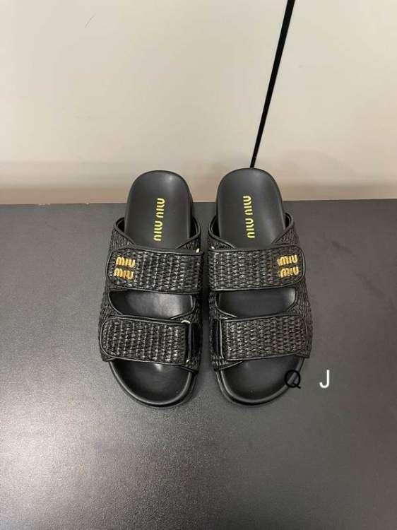 Picture of Miumiu Shoes _SKUMiuMiusz35-40XJ090118204